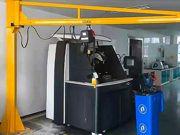 Sarakkeen tyyppi sähkökäyttöinen kiertävä jib-kraani